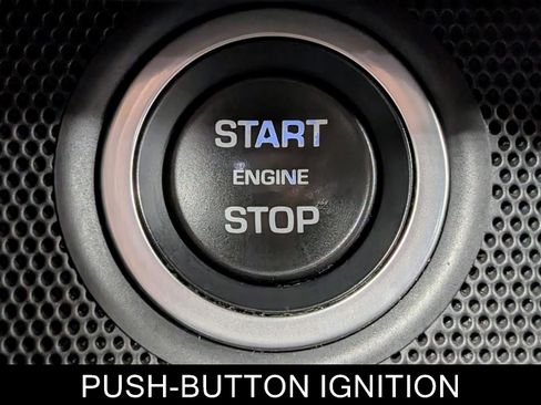 Used 2016 Land Rover Range Rover Sport HSE image 32