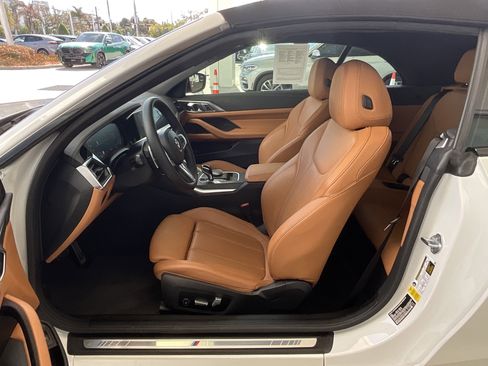 Certified 2023 BMW 430i 430i w/ M Sport Package image 16