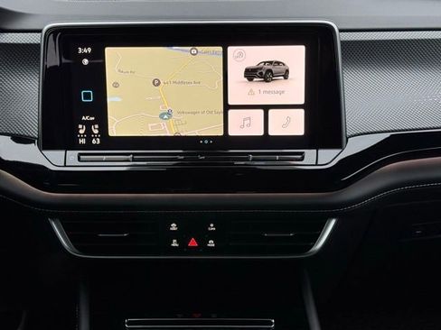 New 2026 Volkswagen Atlas Cross Sport SEL R-Line image 16