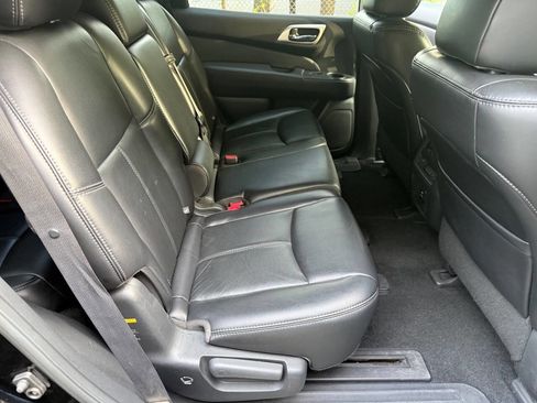 Used 2017 Nissan Pathfinder SL w/ SL Premium Package FWD image 18