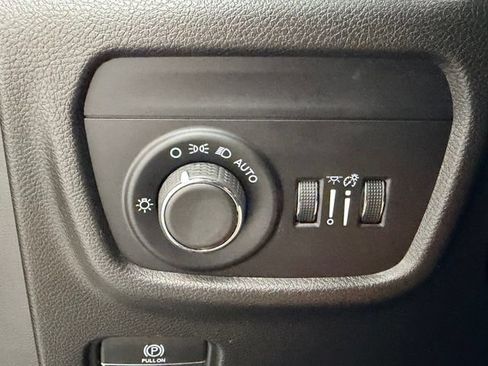 Used 2023 Jeep Grand Cherokee L Laredo AWD/4WD image 15