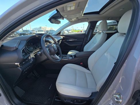 Used 2025 MAZDA CX-30 AWD 2.5 S w/ Premium Package image 17