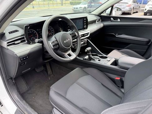 Used 2023 Kia K5 LXS FWD image 9