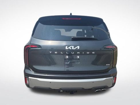 Used 2024 Kia Telluride EX w/ EX Captain's Chair Package AWD/4WD image 5