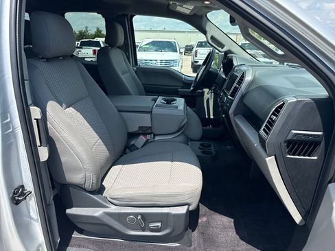 Used 2016 Ford F150 XLT w/ Equipment Group 302A Luxury AWD/4WD image 26