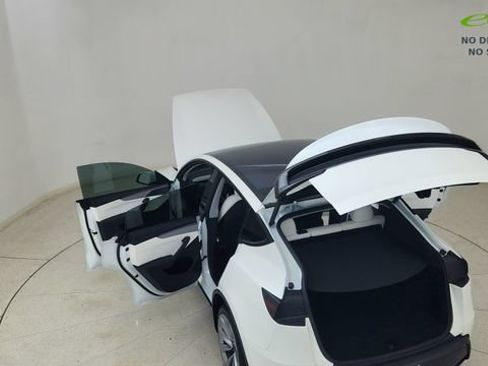 Used 2026 Tesla Model Y Long Range RWD image 83