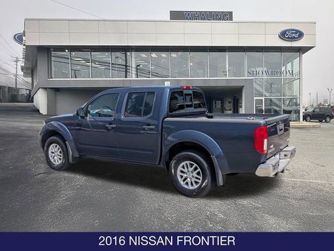 Used 2016 Nissan Frontier SV w/ SV Value Truck Package AWD/4WD image 6