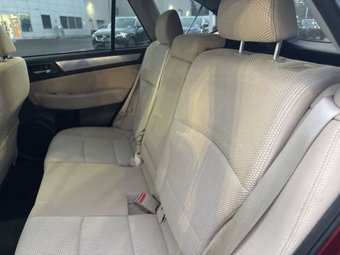 Used 2019 Subaru Outback 2.5i Premium image 20