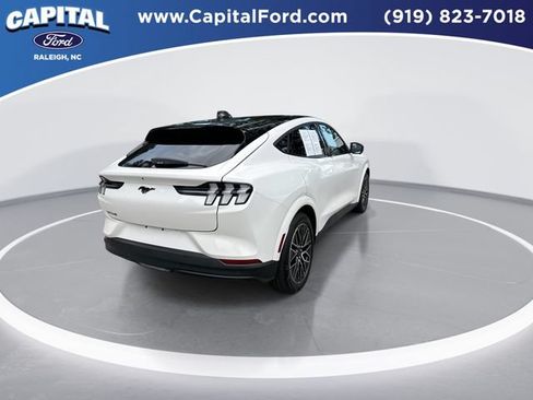 Certified 2025 Ford Mustang Mach-E Premium AWD/4WD image 8