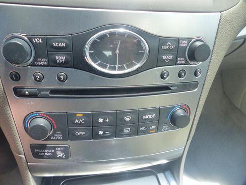 Used 2011 INFINITI G25 Journey RWD image 22