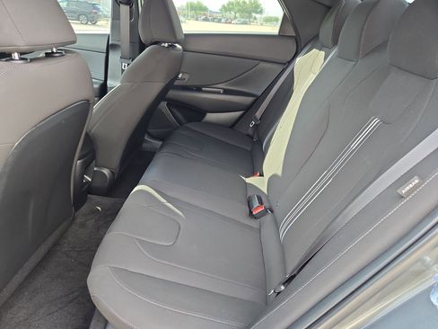 Used 2025 Hyundai Elantra Sport image 27