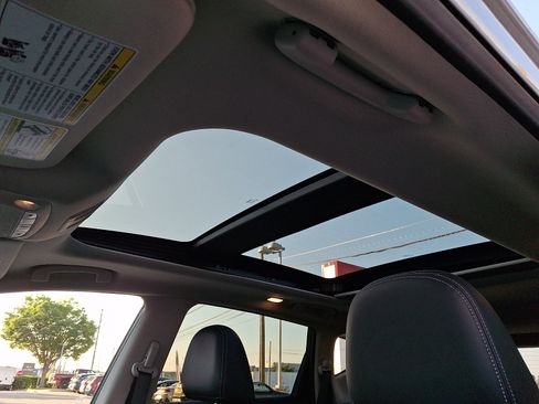Certified 2023 Nissan Murano SL w/ SL Moonroof Package AWD/4WD image 14