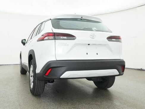 Used 2026 Toyota Corolla Cross L image 37