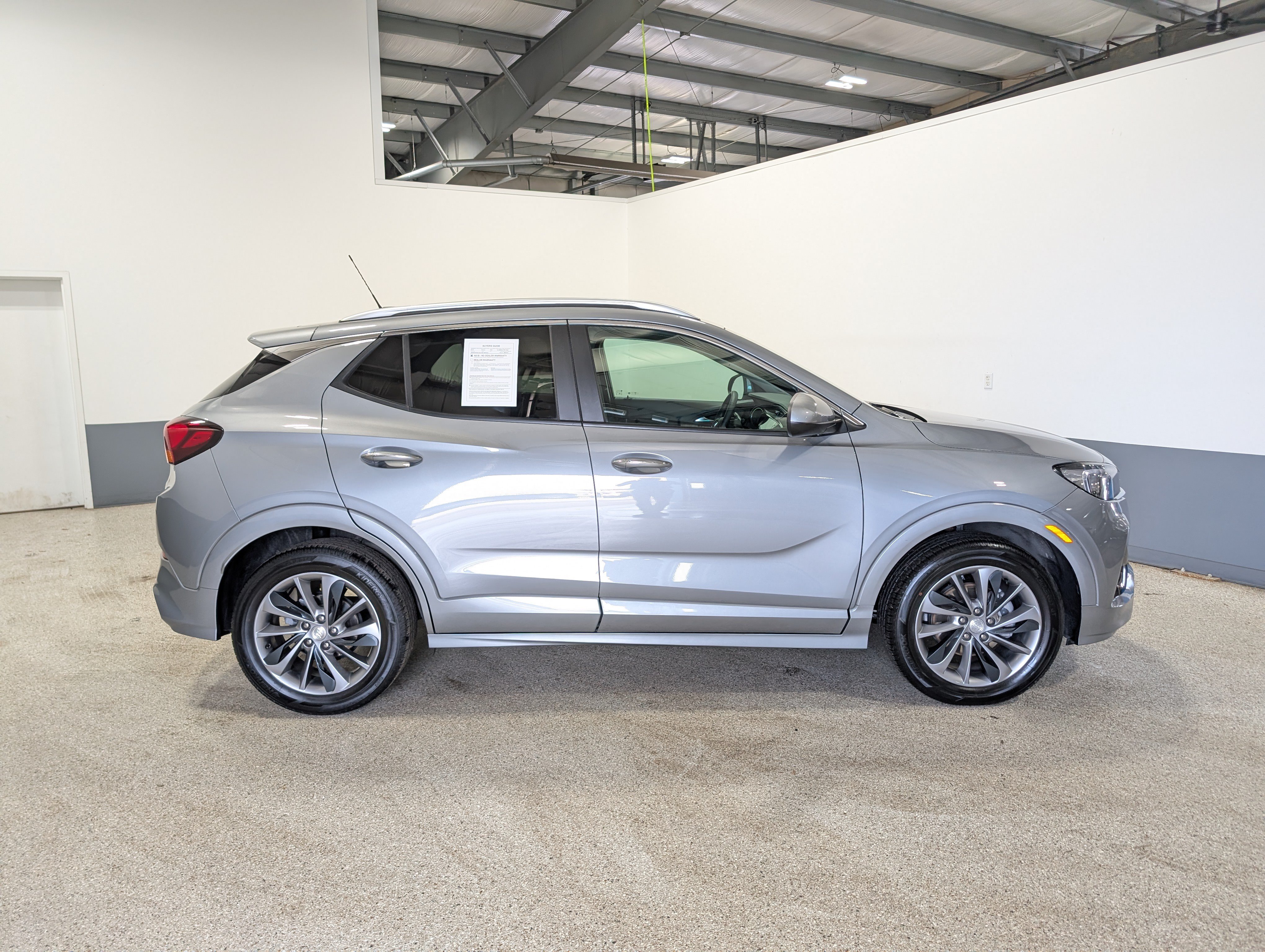 Used 2023 Buick Encore GX Select w/ Sport Touring Package FWD image 2