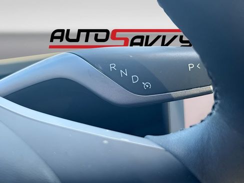 Used 2024 Tesla Model Y Performance AWD/4WD image 16