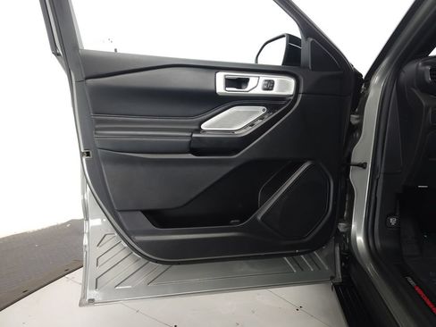 Used 2020 Ford Explorer ST w/ ST Street Pack AWD/4WD image 5