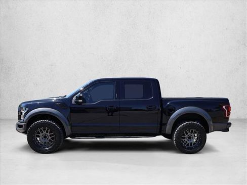 Used 2017 Ford F150 Raptor w/ Equipment Group 802A Luxury AWD/4WD image 8