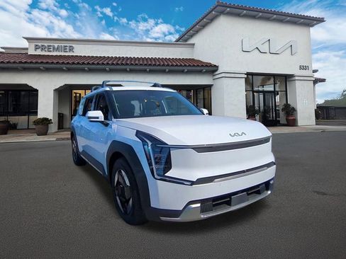 New 2026 Kia EV9 Wind image 13