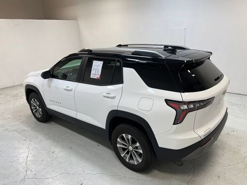 Used 2025 Chevrolet Equinox LT w/ Convenience Package II FWD image 5