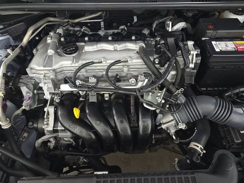 Used 2022 Toyota Corolla LE FWD image 12
