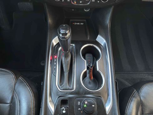 Used 2019 Chevrolet Traverse Premier w/ Redline Edition FWD image 27