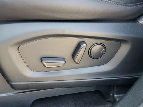 Certified 2024 Ford Explorer XLT w/ Equipment Group 202A AWD/4WD image 13