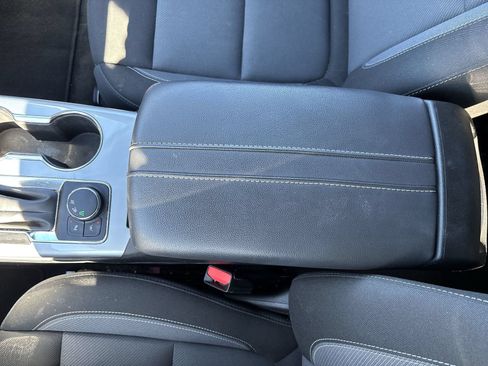 Used 2024 Chevrolet Blazer LT w/ Convenience Package FWD image 21