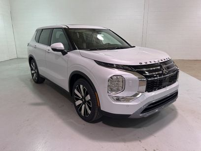 New 2025 Mitsubishi Outlander SE