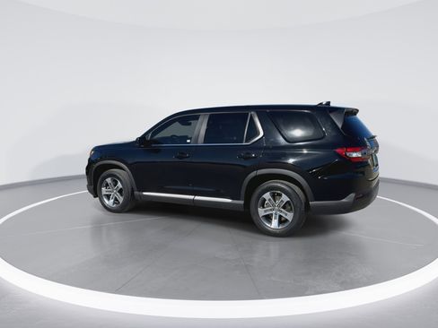 Used 2023 Honda Pilot EX-L image 7
