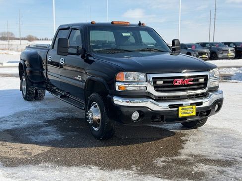 Used 2007 GMC Sierra 3500 SLT w/ Heavy-Duty Power Package image 3