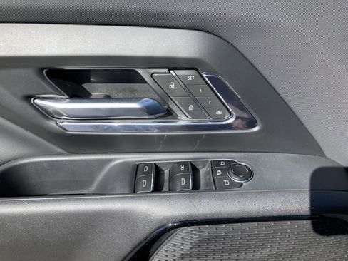 New 2025 Chevrolet Silverado EV RST image 13