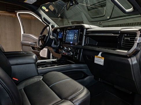Used 2026 Ford F250 Platinum image 20