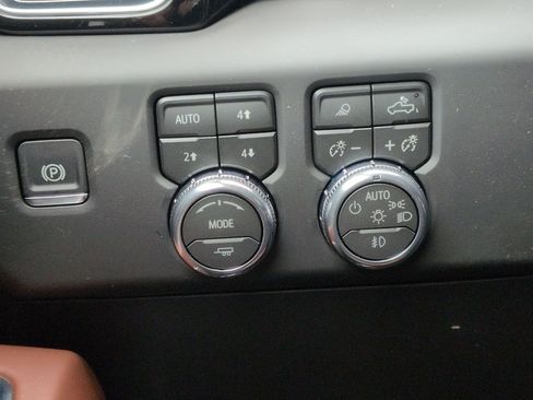 New 2026 GMC Sierra 1500 Denali Ultimate AWD/4WD image 17