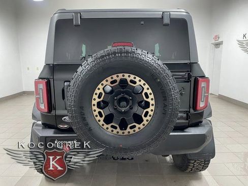 Used 2022 Ford Bronco Wildtrak image 5