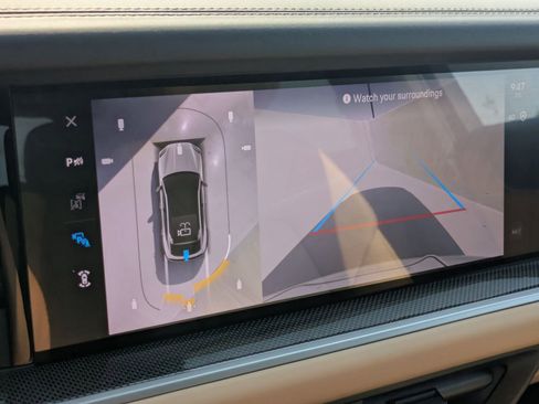 New 2025 Porsche Cayenne Turbo AWD/4WD image 19