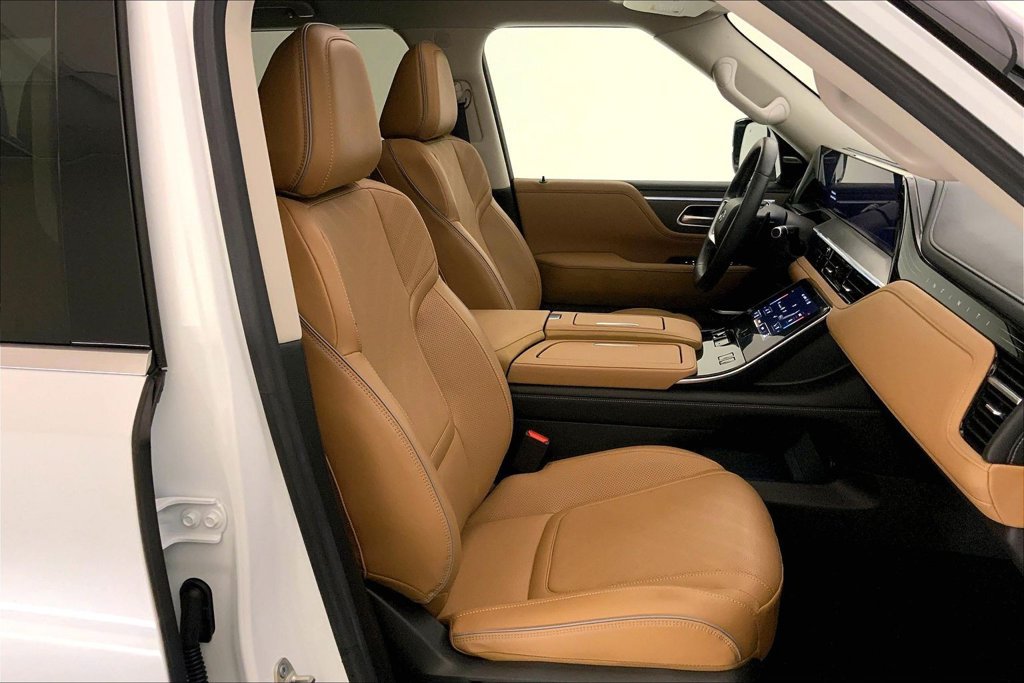 Used 2025 INFINITI QX80 Luxe AWD/4WD image 6