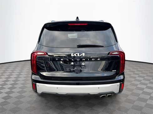 Used 2024 Kia Telluride S w/ S Sunroof Package image 7