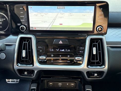 Used 2022 Kia Sorento SX image 24