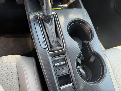 Used 2024 Honda Civic Touring image 10