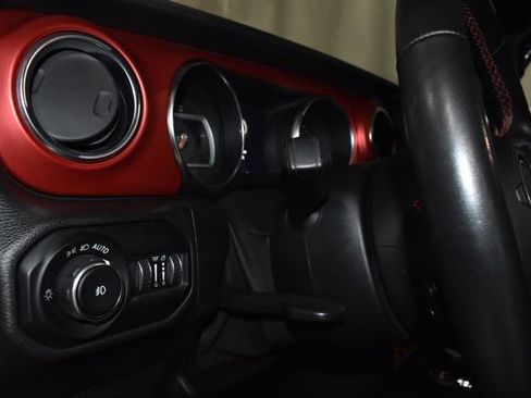 Used 2021 Jeep Wrangler Unlimited Rubicon w/ Dual Top Group image 23