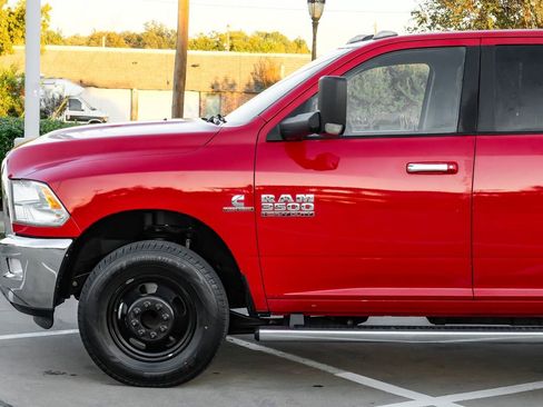 Used 2016 RAM 3500 SLT w/ Cold Weather Group image 11