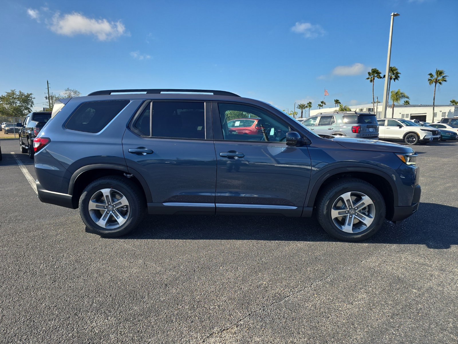 New 2026 Honda Pilot EX-L image 3