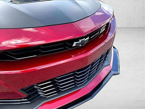 Used 2021 Chevrolet Camaro SS RWD image 27