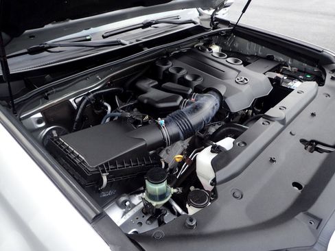 Used 2012 Toyota 4Runner Limited image 25