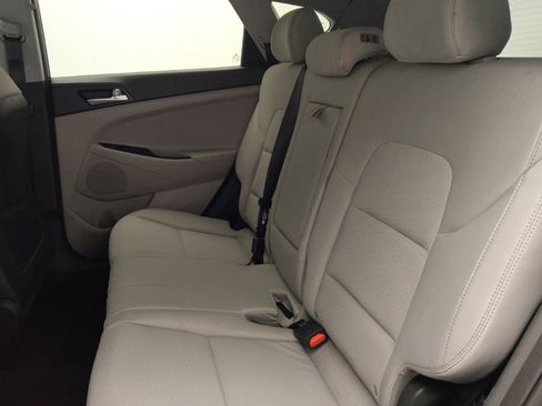 Used 2019 Hyundai Tucson SEL FWD image 18