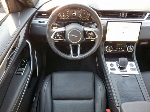 Certified 2025 Jaguar F-PACE R-Dynamic S image 4