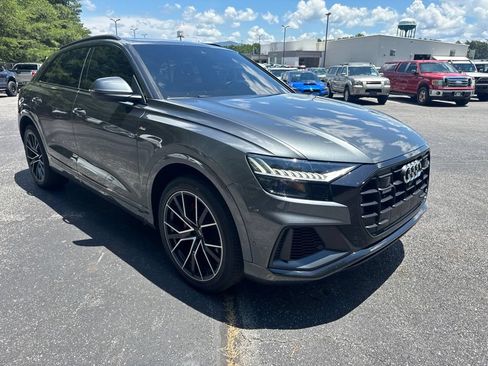 Used 2020 Audi Q8 Prestige w/ Prestige Package AWD/4WD image 5