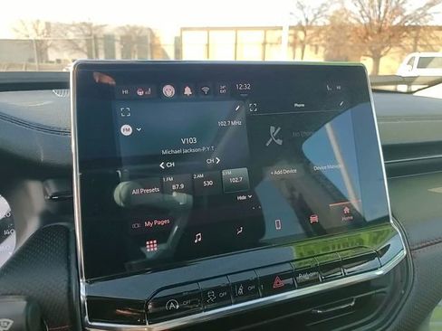 Used 2022 Jeep Compass Trailhawk w/ Sun and Sound Group image 18