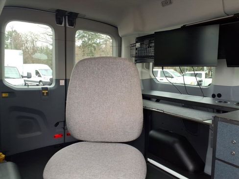 Used 2019 Ford Transit 150 XLT image 21