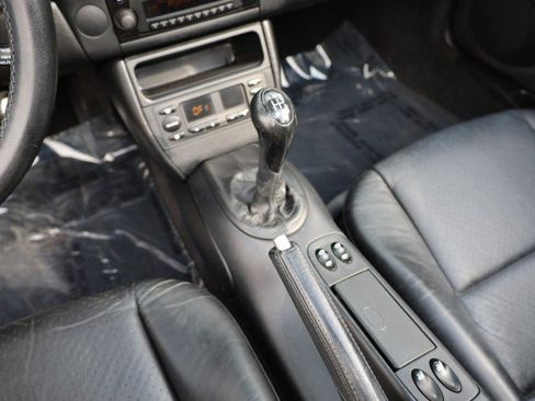 Used 2002 Porsche Boxster RWD image 28